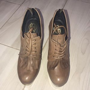 House of Harlow “Nelly” Stiletto Bootie 10/EURO 40